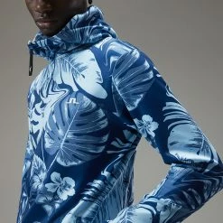Jlindeberg J.Lindeberg Aerial 1/4 Zip Golf Hoodie 12 Jlindeberg J.Lindeberg Aerial 1/4 Zip Golf Hoodie -Golf Shirts Sales J.Lindeberg AW22 Aerial Print Quarter Hood GMJS07798 0470 SWLIN086 Hibiscus BlueWhite Model 2