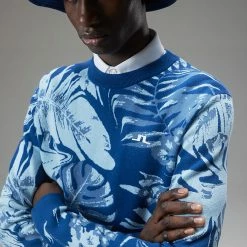 Jlindeberg J.Lindeberg Percy Golf Sweater 12 Jlindeberg J.Lindeberg Percy Golf Sweater -Golf Shirts Sales J.Lindeberg AW22 Percy Sweater GMJKW7424 0470 SWLIN089 Hibiscus Blue Model 2