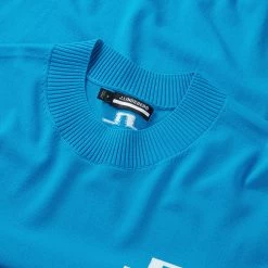 Jlindeberg J.Lindeberg Gus Golf Sweater 6 Jlindeberg J.Lindeberg Gus Golf Sweater -Golf Shirts Sales J.Lindeberg SS22 Gus Sweater GMKW04726 O253 Code SWLIN075 M Blue Danube Detail