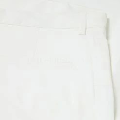 Jlindeberg J.Lindeberg Kim Golf Shorts 7 Jlindeberg J.Lindeberg Kim Golf Shorts -Golf Shirts Sales J.Lindeberg SS22 Kim Golf Shorts GMPA06305 0000 Code TSLIN020 34 W White Detail