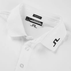 Jlindeberg J.Lindeberg Tour Tech Golf Polo Shirt 6 Jlindeberg J.Lindeberg Tour Tech Golf Polo Shirt -Golf Shirts Sales J.Lindeberg SS22 Tour Tech Reg Fit Golf Polo GMJT06337 0000 Code SHLIN065 M White Black Detail