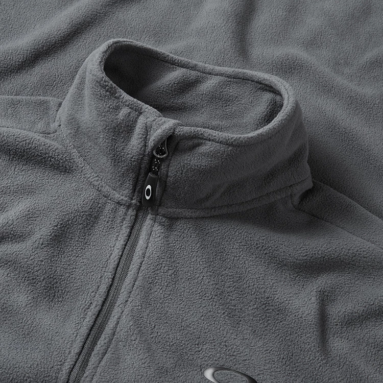 Oakley Maple Ridge 1/2 Zip Fleece Golf Pullover 4 Oakley Maple Ridge 1/2 Zip Fleece Golf Pullover - Image 2